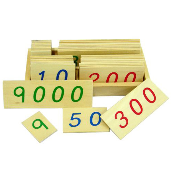 Drvene numeričke pločice 1-9000, manje sa kutijom Montesori HTM0130 - ODDO igračke